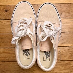 Vans Classic Old Skool Low Top Sneakers in Pale Peach